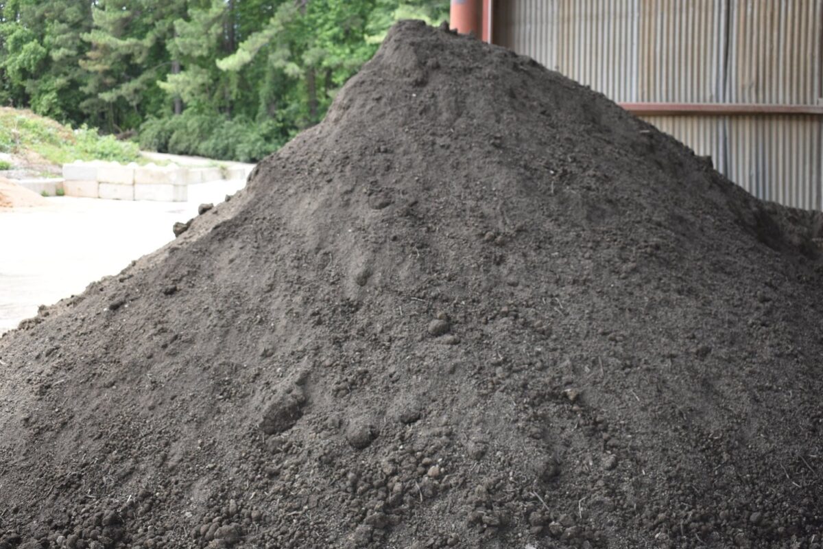 Compost & Topsoil Blend Yard Midtown Composting & Recycling